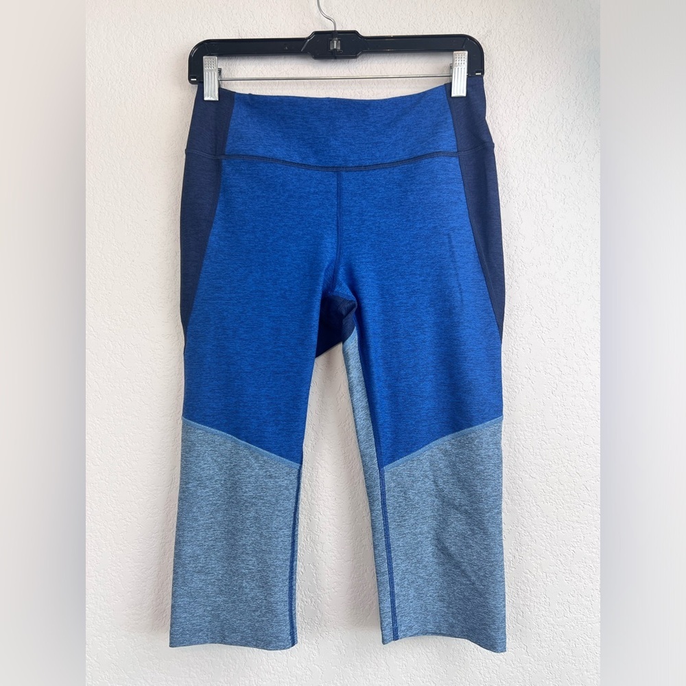 Outdoor Voices Colorblock Cropped Leggings Size Medium